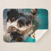 Aufgeregtes Hundeschwimmen unter Wasser Sherpadecke (Vorderseite (Horizontal))