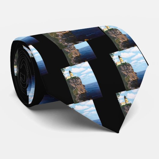 Aufgeteilte Felsen-Leuchtturm-Krawatte Krawatte (Gerollt)