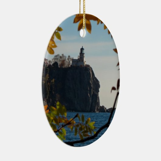 Aufgeteilter Felsen-Leuchtturm im Fall Keramik Ornament (Rechts)
