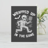 Aufgewühlt im Spiel Pickleball Halloween Einladung (Stehend Vorderseite)