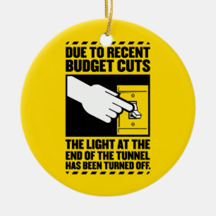 Aufgrund von Haushaltskürzungen ist das Licht am  Keramik Ornament