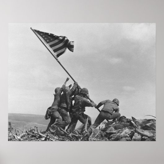 Aufheben der Flagge auf Iwo Jima durch Joe Rosenth Poster (Vorne)