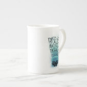 "Aufheben" - Skull & Rauch Graphic Porzellantasse (Vorderseite Rechts)