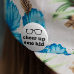 Aufheitern von Emo Kid | Funny Niedlich Hipster Gl Button<br><div class="desc">Müssen Sie Ihre Stücke Flair hochheben? Nimm diesen niedlichen schwarz-weißen Knopf! Design-Features "Cheer Up,  Emo Kid" in Retro-Stil Schrift mit einem schwarzen Hipster Rahmen.</div>