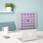 Aufkleber für das rosa Herz (Laptop auf Schreibtisch)