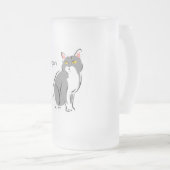Aufmerksame graue und weiße Katze Mattglas Bierglas (VorderseiteRechts)