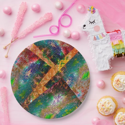 Aufprallung der farbigen Schichten mit rustikalem  Pappteller (Party)