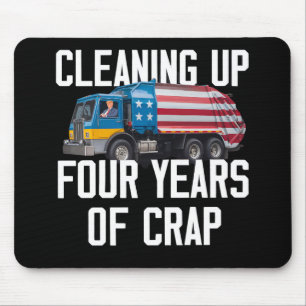 Aufräumen nach vier Jahren Trump-Müll LKW Mousepad
