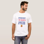 Aufsichtsgremien fordern Hamster in Speedos T-Shirt (Vorne ganz)