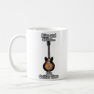 Aufstehen und strahlen. Es ist Gitarrenzeit. Vinta Kaffeetasse