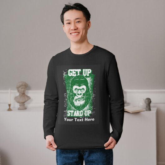 Aufstehen und T - Shirt aufsetzen