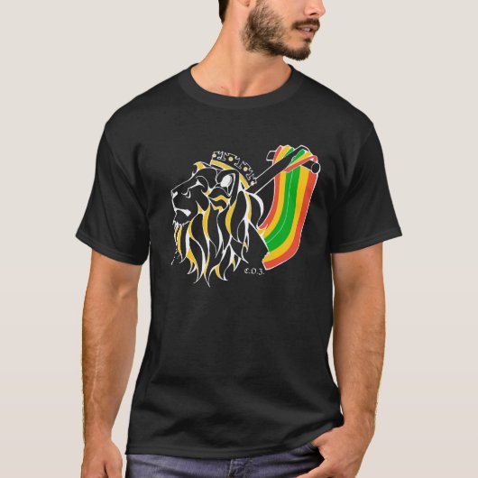Aufsteigender Rasta Reggae-Löwe T-Shirt (Vorderseite)
