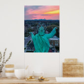 Aufstieg über Skyline Poster (Küche)