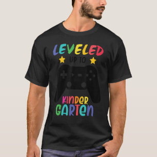 Aufstieg zum Kindergartenspiel zurück zur Schule T-Shirt