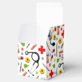 Aufwertung der Krankenversicherung Geschenkschachtel (Geöffnet)