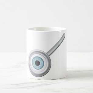 Augenuntersuchung mit Eyeball Magnifying Glass Fun Kaffeetasse
