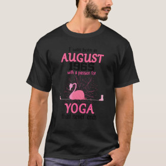 August 1965 Mit einer Leidenschaft für Yoga, die n T-Shirt