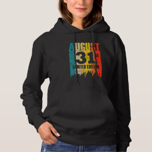 August 31 Limited Edition Monat 8 31. Tag Retro V Hoodie