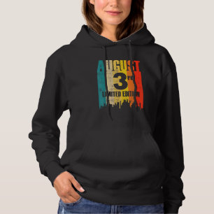August 3 limitierte Auflage Monat 8 3. Tag Retro V Hoodie