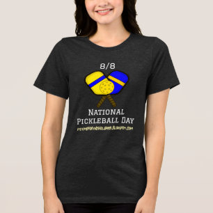 August 8: Nationaler Pickleball-Tag Tri-Blend Shirt