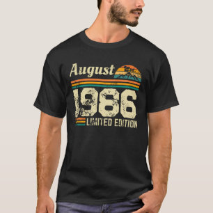 August Geburtstag Benutzerdefiniertes Jahr T-Shirt
