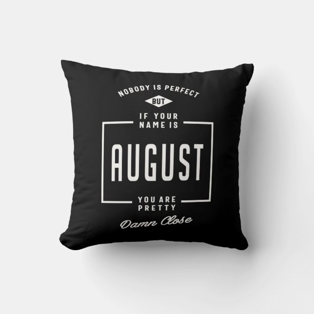 August Personalisierter Name Geburtstagsgeschenk Kissen (Vorderseite)