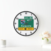 Augusta, GA Road Sign Große Wanduhr (Zuhause)