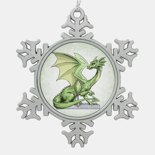 Augusts Geburtssteingebürgerdrache: Peridot Schneeflocken Zinn-Ornament (Vorderseite)