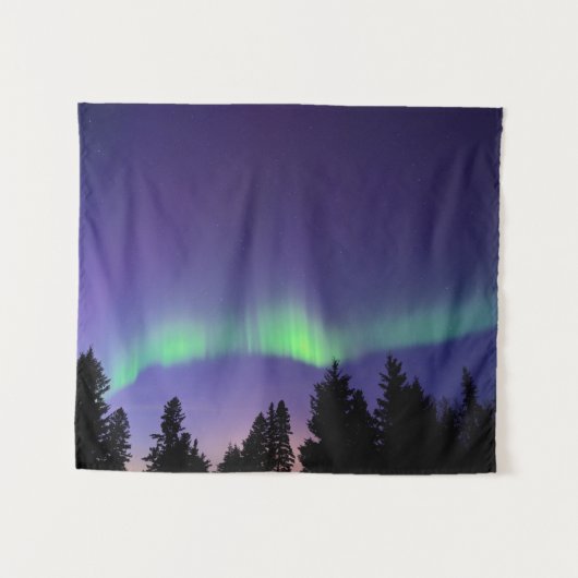 Aurora Borealis & Trees | Manitoba, Kanada Wandteppich (Vorderseite (Horizontal))