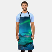 Aurora borealis über der Meeresküste, schneebedeck Schürze (Getragen)