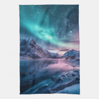 Aurora Borealis Über die verschneiten Berglandscha Geschirrtuch