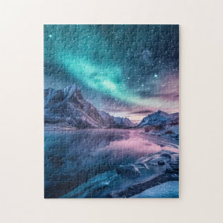 Aurora Borealis Über die verschneiten Berglandscha Puzzle