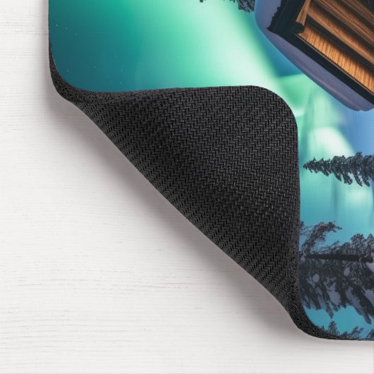 Aurora borealis über Winterkabine Mousepad (Ecke)