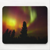 Aurora Borealis und Bäume Mousepad (Vorne)