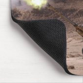 Aus dem Maultier entstehen Flammen und Rauch Mousepad (Ecke)