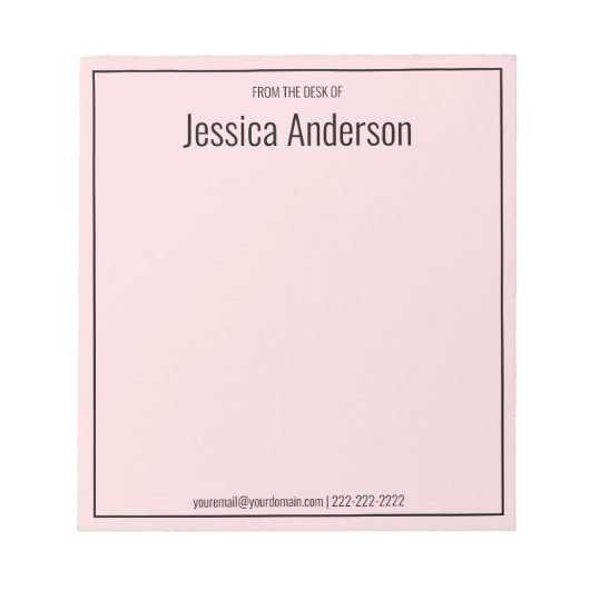 Aus dem Schreibtisch Ihres Namens bleich rosa und Notizblock (Vorderseite)