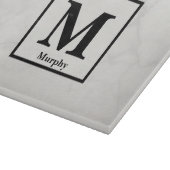 Aus weißem Marmor mit Silver Veins Monogramm Schneidebrett (Ecke)