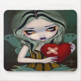 Ausbessern ein defektes Herz gotischen feenhaften Mousepad
