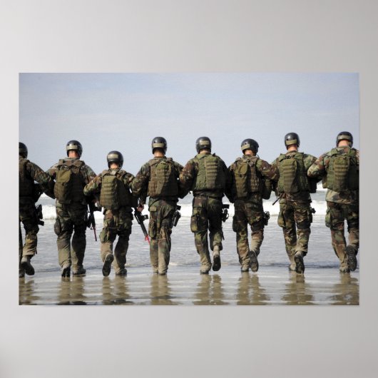 Ausbildung von Crewman Poster (Vorne)