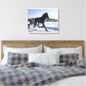 Ausbildung von Pferden in einer winterlichen Lands Leinwanddruck (Insitu (Schlafzimmer))