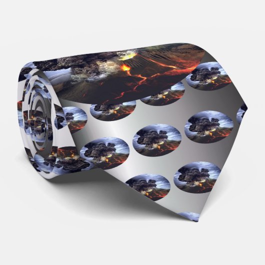 Ausbruch des Vulkans auf dem Berg Krawatte (Gerollt)