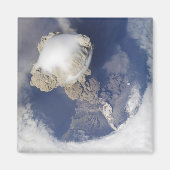 Ausbruch des Vulkans Sarychev Magnet (Vorne)