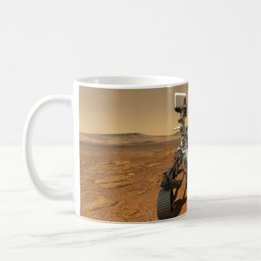 Ausdauerrenderung auf der Oberfläche von Mars. Kaffeetasse (Links)
