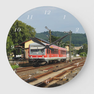 Ausfahrt aus Glauburg-Stockheim Große Wanduhr