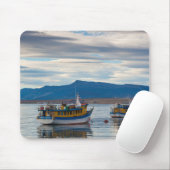Ausflugsboote auf der Bucht von Seno Ultima Espera Mousepad (Mit Mouse)