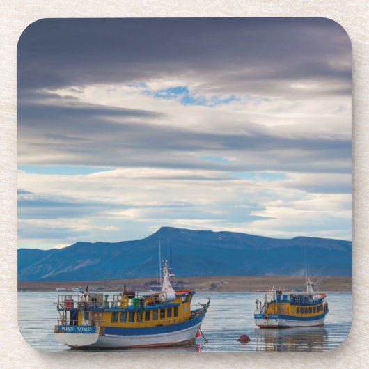 Ausflugsboote auf der Bucht von Seno Ultima Espera Untersetzer (Vorderseite)