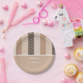 Ausgereifte braune Zickzack Streifen mit Namen Pappteller (Party)