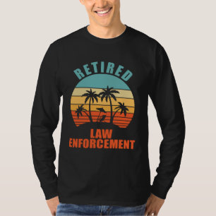 Ausgeschiedene Strafverfolgung Glückliche Pension T-Shirt