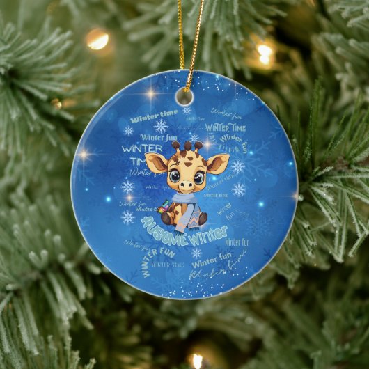 Ausome Winter – One of a Kind Snowflake Giraffe Keramik Ornament (Baum)