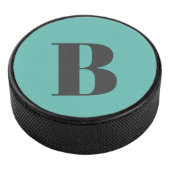 Ausschließlicher Aquamarin-Grau-Monogramm-Anfangsb Eishockey Puck (3/4)